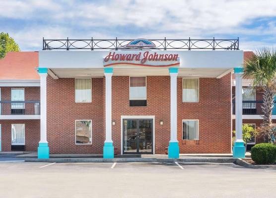 Howard Johnson by Wyndham Aiken 1