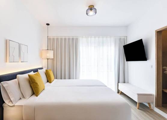 Hotel Adonis La Suite 1