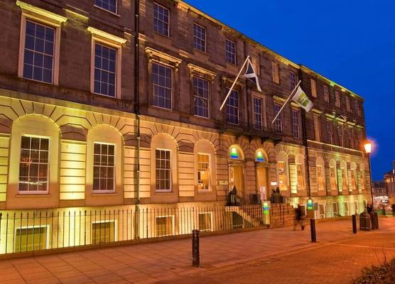 Holiday Inn Express EDINBURGH CITY CENTRE by IHG 1