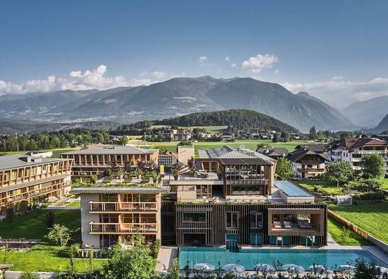 Falkensteiner Hotel Kronplatz - The Leading Hotels of the World 1