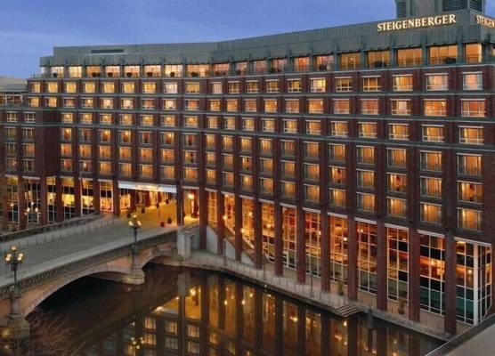 Steigenberger Hotel Hamburg 1