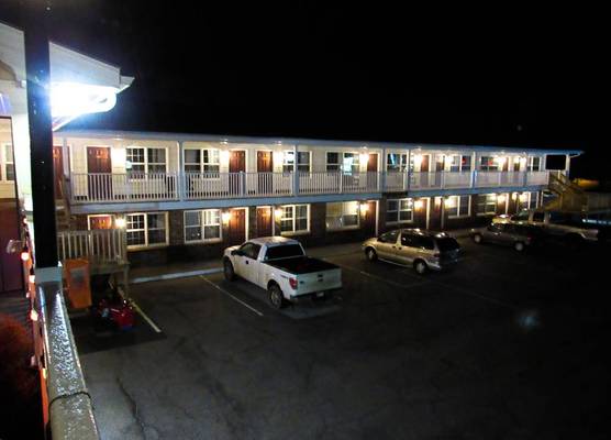 Brewer Motor Inn 1