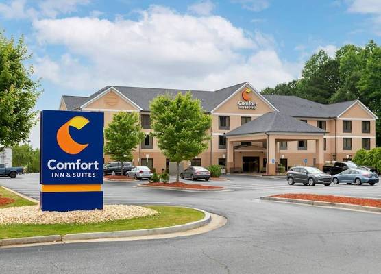 Comfort Inn & Suites Peachtree Corners - Norcross 1