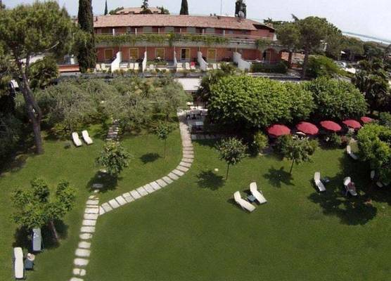 Hotel La Paul 1