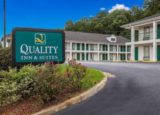 Quality Inn & Suites Greensboro near Lake Oconee 1