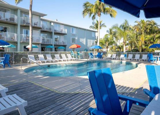 Capt Hirams Resort 1