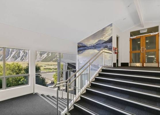 Mt Cook Lodge and Motels 1