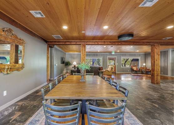 Shasta View Lodge 1