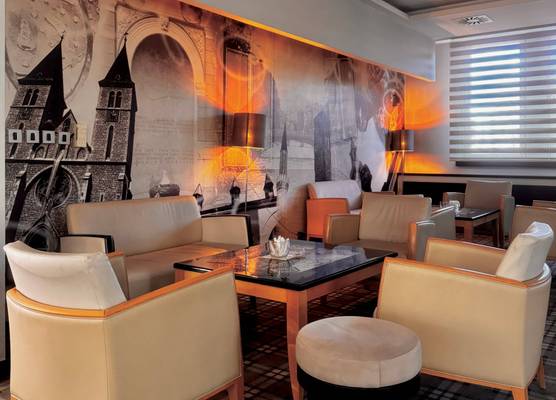 Hotel Exclusive 1