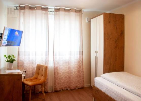 Hotel Isha 1