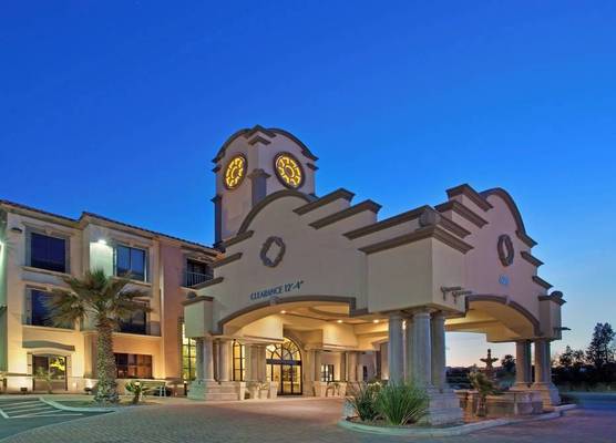 Holiday Inn Express & Suites TUCSON MALL by IHG 1