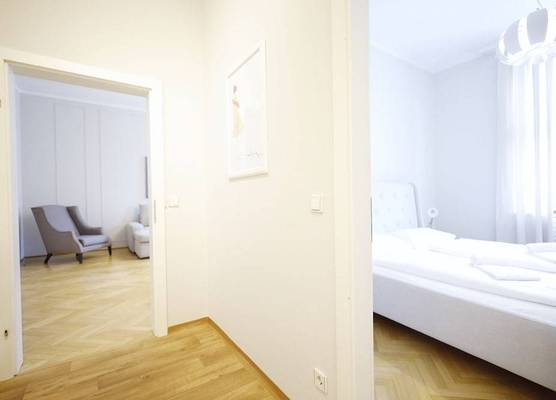 HeyMi Apartments Karlsplatz 1