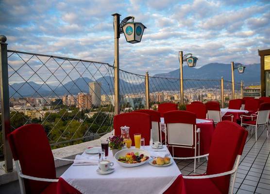 Sky Hotel Tirana 1