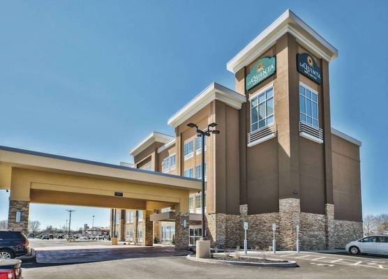 La Quinta by Wyndham Niagara Falls 1
