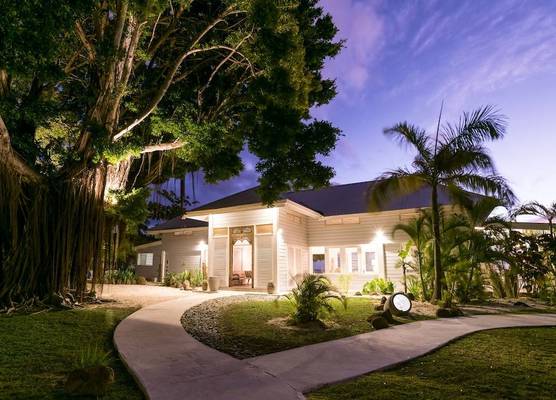 Moorea Beach Lodge 1