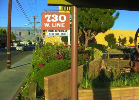 Mountain View Motel 1