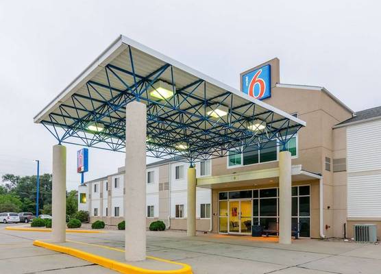 Motel 6-Kearney, NE 1