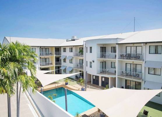 Metro Advance Apartments & Hotel 1
