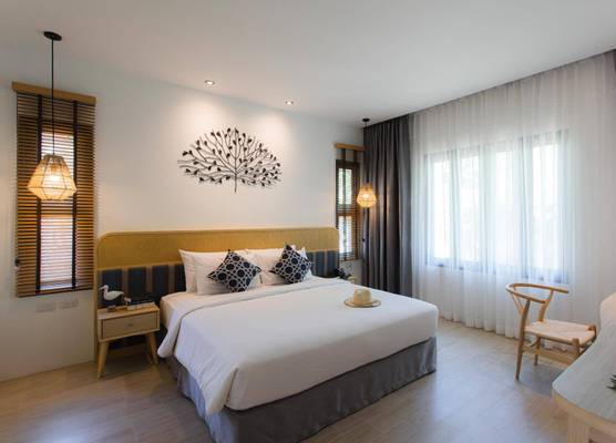 BLU PINE Villa & Pool Access 1