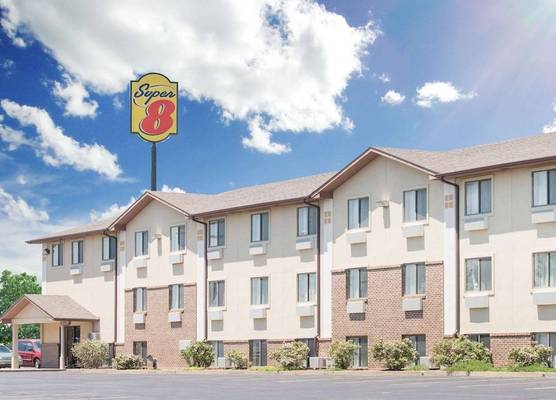 Super 8 by Wyndham Abilene KS 1