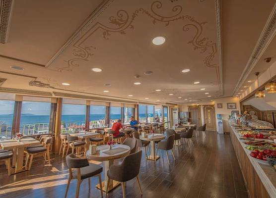 Kaftan Hotel 1