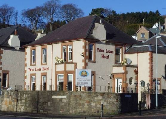 Twin Lions Hotel 1