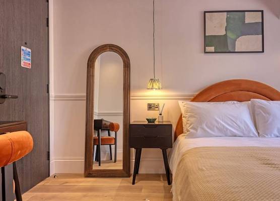 The Carlton Tavern Hotel 1