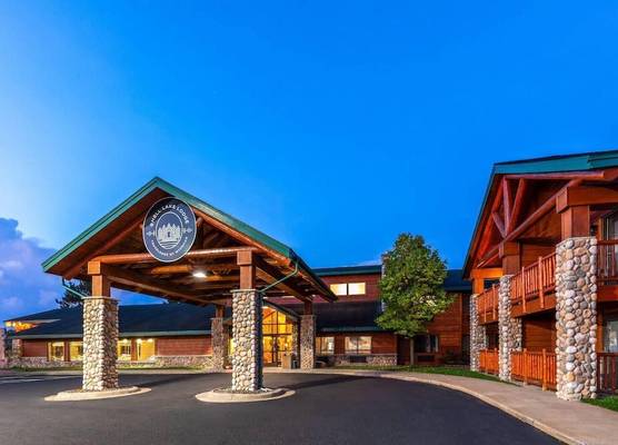 Shell Lake Lodge, a Travelodge by Wyndham 1