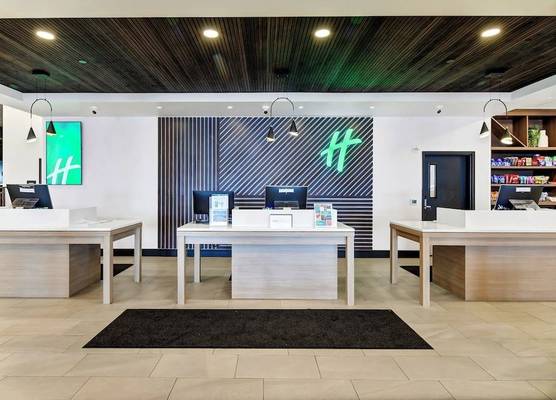 Holiday Inn & Suites ST. CLOUD by IHG 1