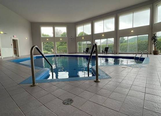 Hotel Vacances Tremblant 1