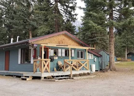 Rundle Chalets 1