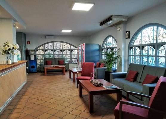 Apartamentos Puerta del Sur 1