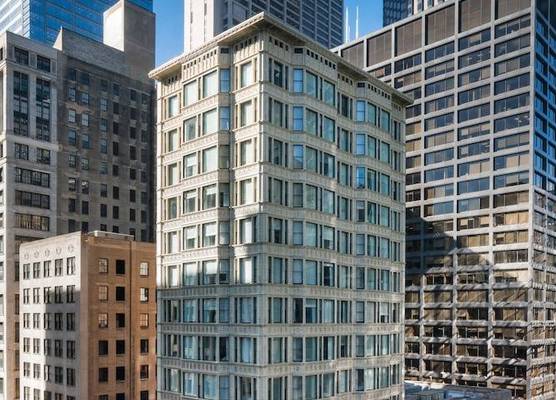 Staypineapple, An Iconic Hotel, The Loop 1