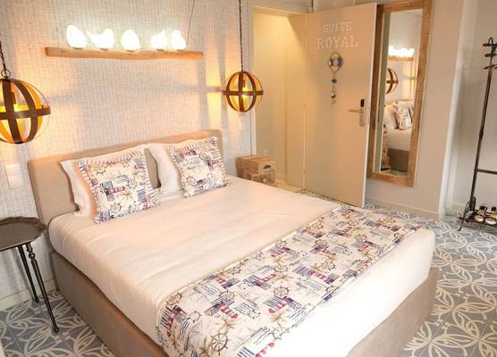 Royal Beach Hostel 1