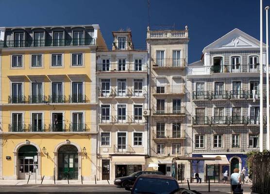 LSA Ascensor da Bica by Numa 1
