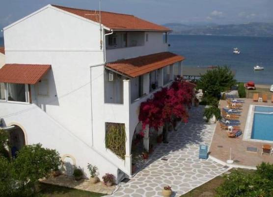 Likourgos beach apartments 1