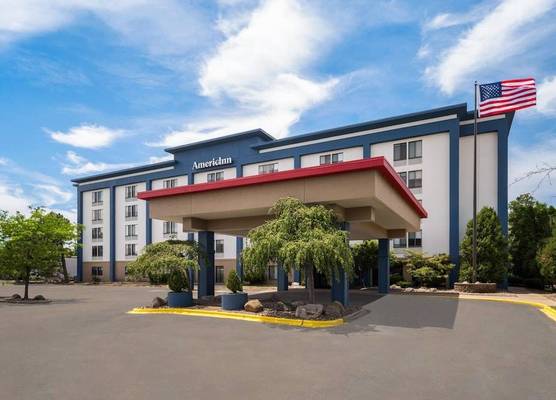 AmericInn by Wyndham Madison West 1