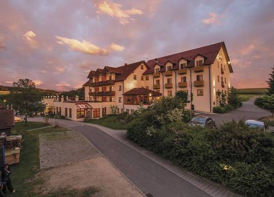 Panorama-Hotel am See 1