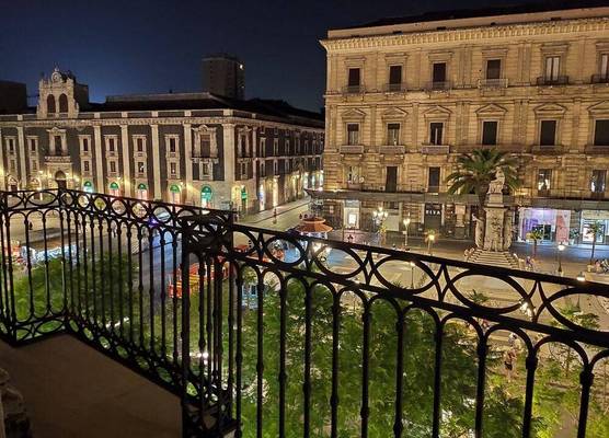 B&B Acanthus 1