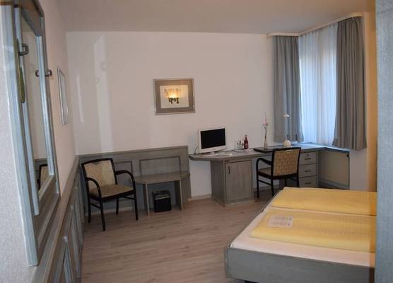 Avenue Hotel 1