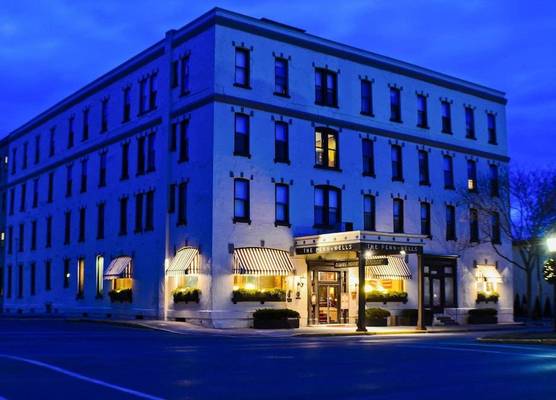Penn Wells Hotel 1