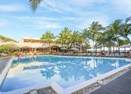 Le Peninsula Bay Beach Resort & Spa 1