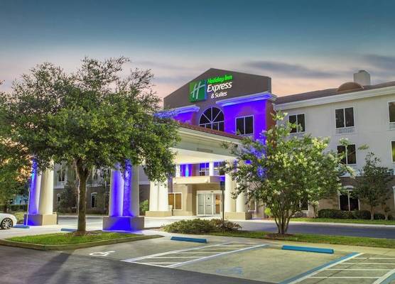 Holiday Inn Express & Suites SILVER SPRINGS-OCALA by IHG 1