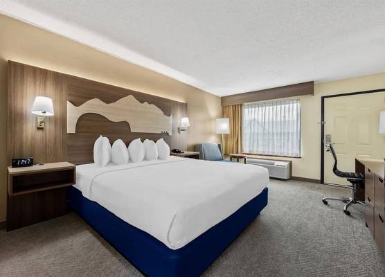 Best Western Center Pointe Inn 1