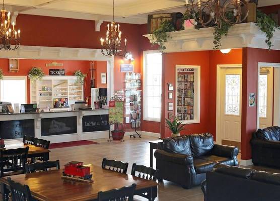 Depot Inn & Suites 1
