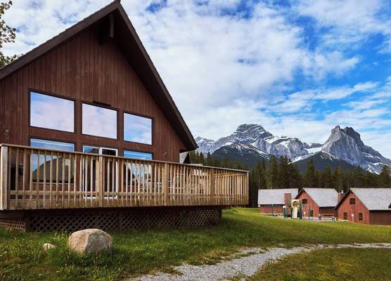 Banff Gate Mountain Resort 1