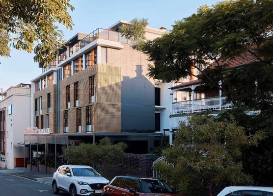 Kennigo Hotel Brisbane, Independent Collection by EVT 1