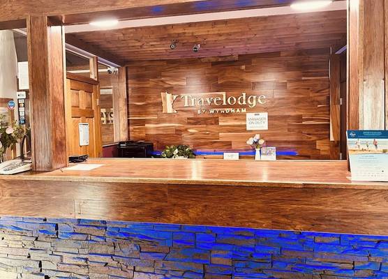Travelodge by Wyndham Valleyfair Shakopee 1