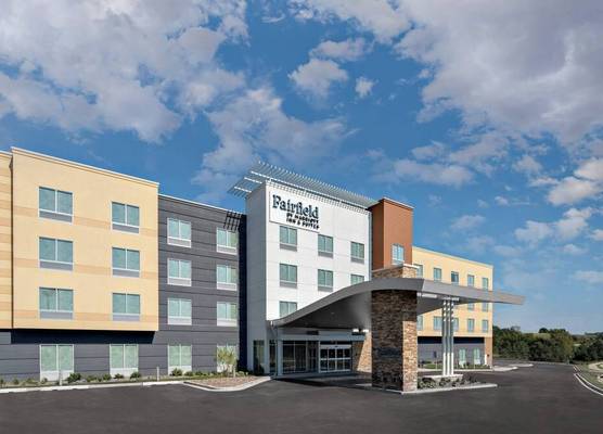 Fairfield Inn & Suites by Marriott Lake Geneva 1