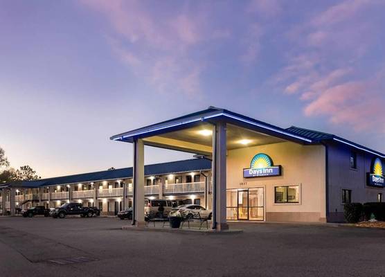 Days Inn by Wyndham Valdosta I-75 1